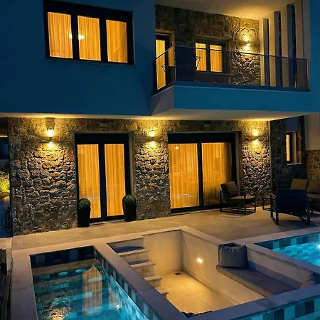 Niamaris, Deluxe, Sea View, Bbq, Private Pool, 80m To The * ペフコホリ