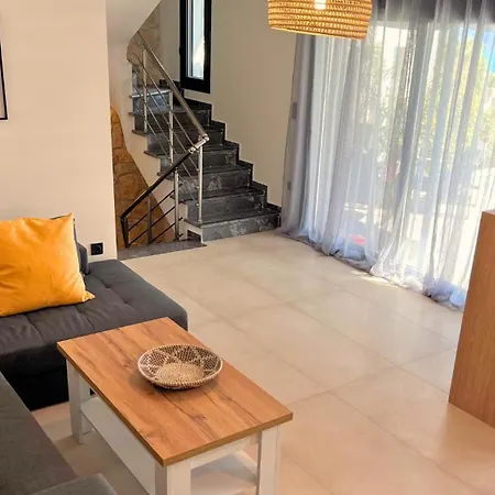 فيلة Niamaris, Deluxe, Sea View, Bbq, Private Pool, 80m To The بيفكوهوري